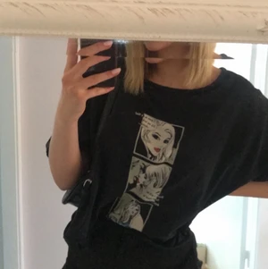 Vintage Oversize t-shirt - En jätte ball vintage oversize t-shirt med coolt tryck.