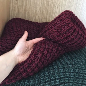  - Stora super mysiga tubhalsdukar i mycket fint skick! 
Säljer båda för 20kr, går självklart att köpa dom styckvis också. ❄️