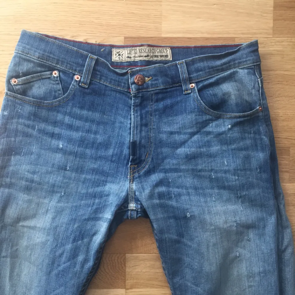 Jeans från LRG, storlek 32. Jeans & Byxor.