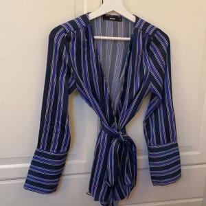 Blazer från BikBok - Knappt använd, mycket bra skick