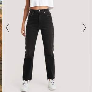 Svarta jeans från nakd i bra skick, säljer pga för små, nypris 499