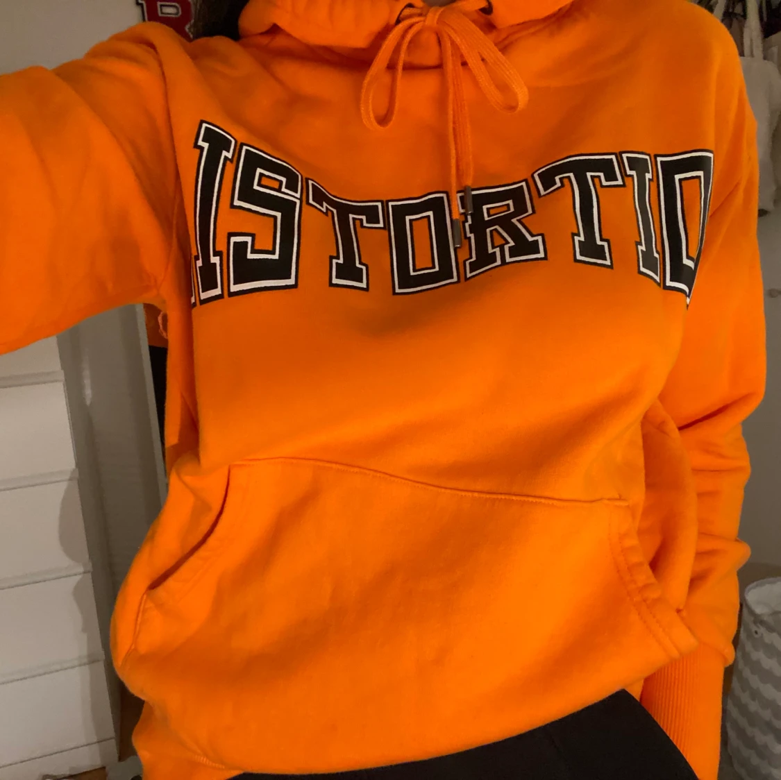 Orange hoodie - 90