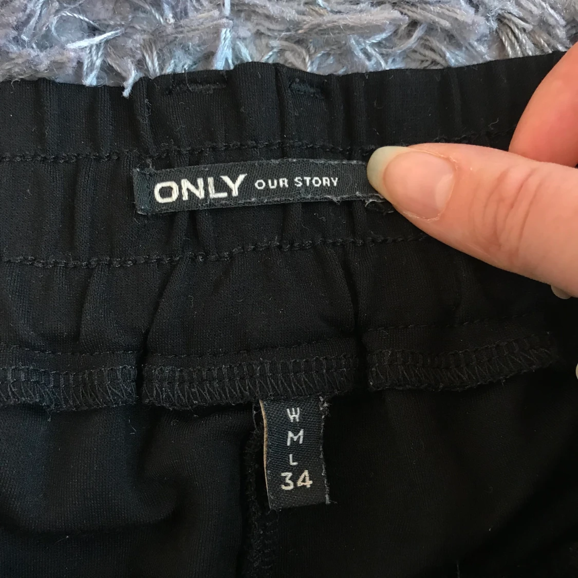 Svarta kostymbyxor - 91