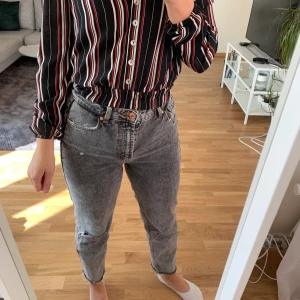 Blus storlek xs - Blus från Nelly, aldrig använd 