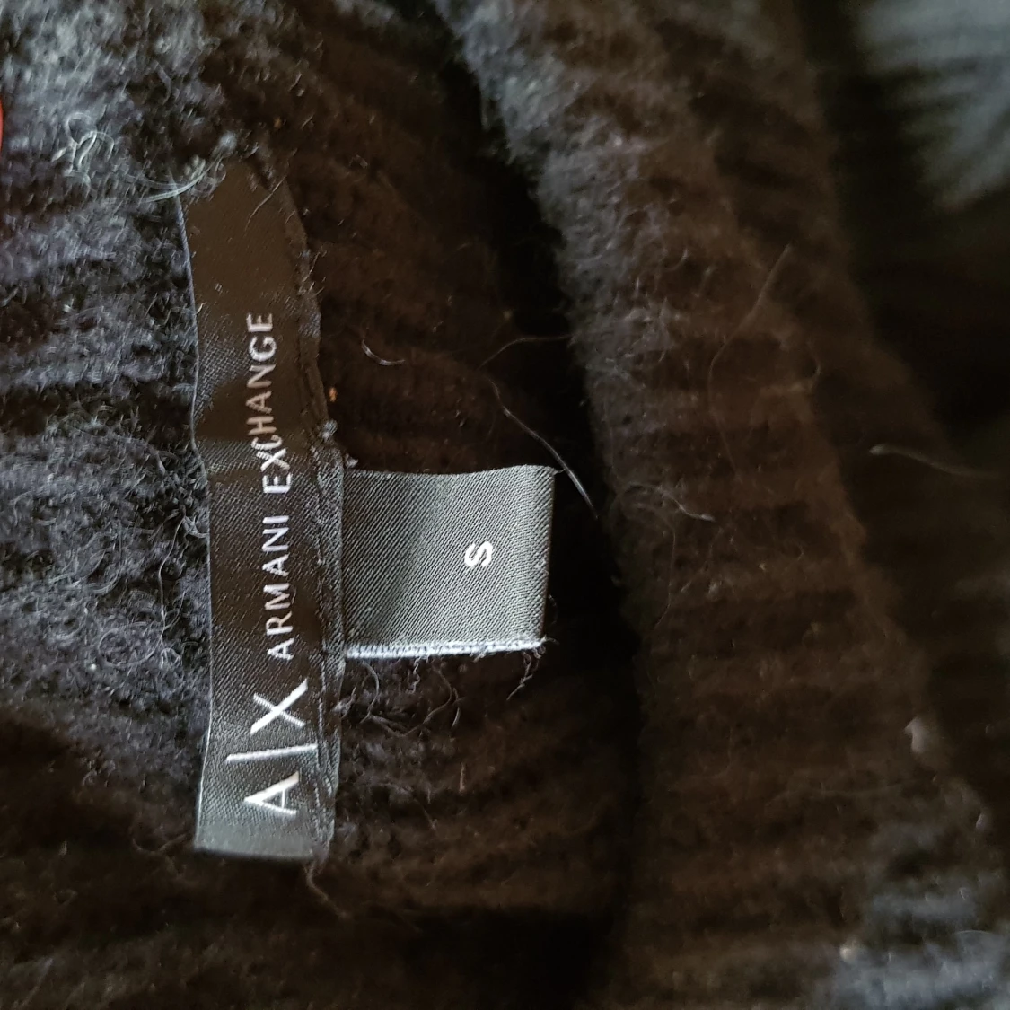 Svart Armani Exchange tröja.  - 90