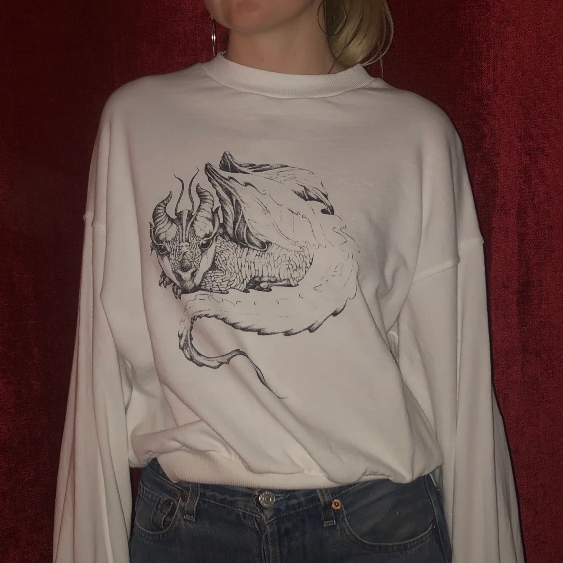 Sweatshirt med drake 