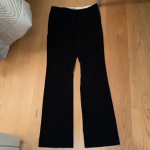 Kostym byxor - Svarta kostym byxor från H&M