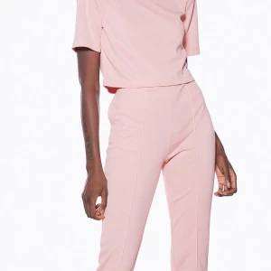 Set Ivyrevel  - Rosa set från Ivyrevel, byxor storlek XS och tröja storlek S. Säljes tillsammans!! 