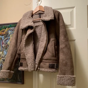 Teddy biker jacka 😍 - Super fin helt ny & oanvänd Teddy biker jacka från zara. 