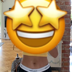 Calvin Klein pyjamasbyxor  - Super snygga pyjamasbyxor från calvin klein  Gråa med vitt resorband i midjan  Säljer då dom är för stora för mig  Aldrig använda  🤘🏻