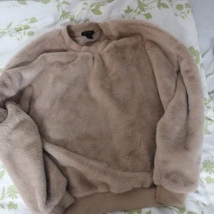 Newyork popper size average  - Smidig tröja, average 