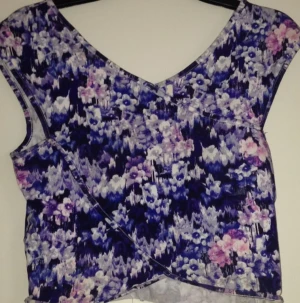  - Magtröja. Frakt tillkommer. 