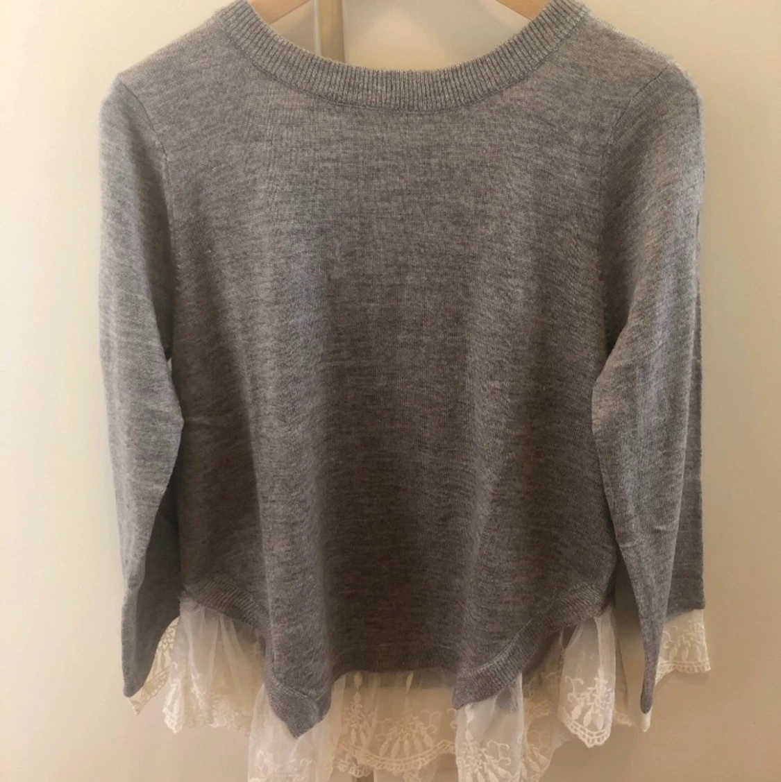 Söt volang tröja från hm