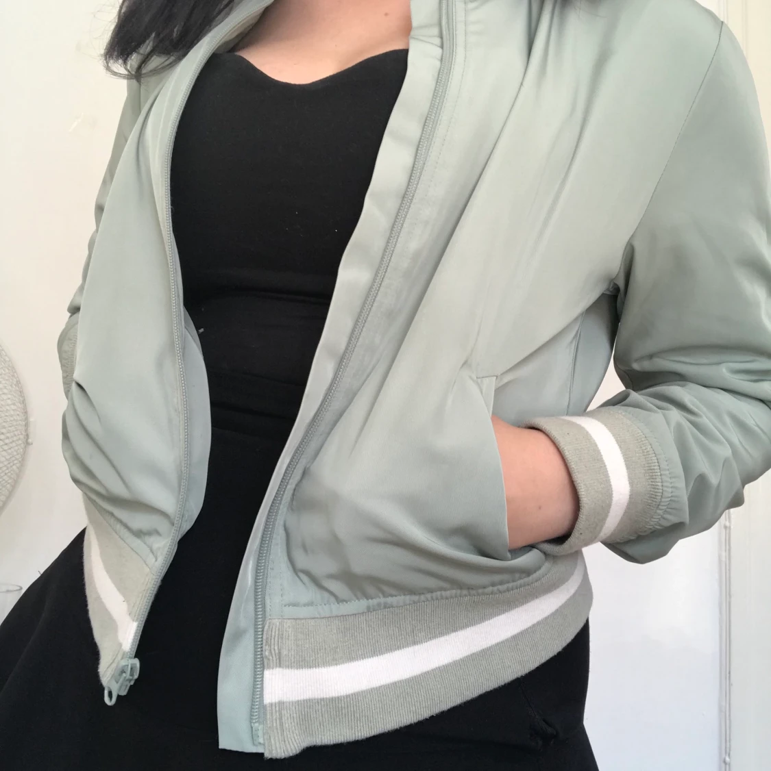 Pastel grön bomberjacka  - 90