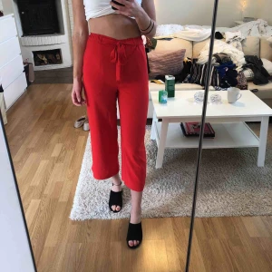  - Byxor från gina tricot! Aldrig använda! 