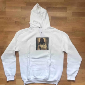  - Hoodie från Sour  Aldrig använd