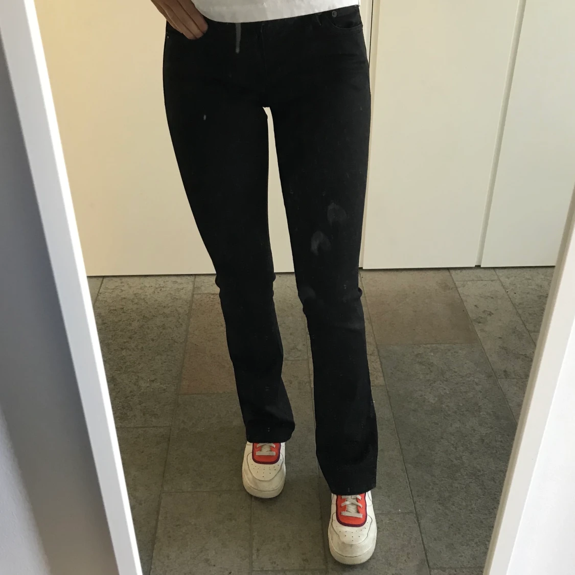 Svarta bootcut-jeans