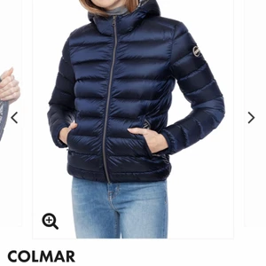 COLMAR DUNJACKA  - Säljer min colmar jacka (kan skicka egna bilder självklart på skick osv) då jag inte får användning av den! Använde den i 1 månad förra vintern så den är i väldigt bra skick! Passar s - medium! 38 i svensk storlek. Kan prutas 