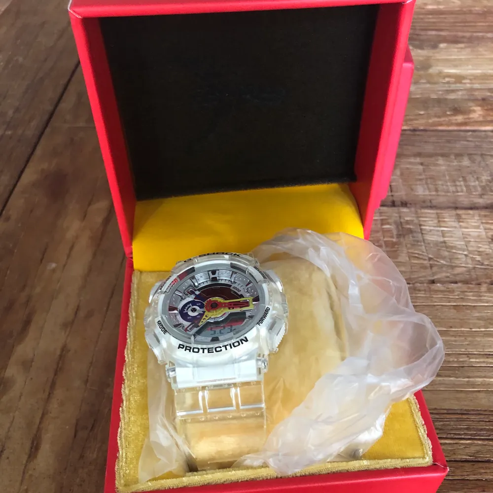 A$AP FERG G-Watch, GA110FRG-7A, i signerad originalförpackning. Ej använd. Kvitto/garantibevis finns. Limiterad utgåva. Otroligt fin. Köpt i New York. Övrigt.