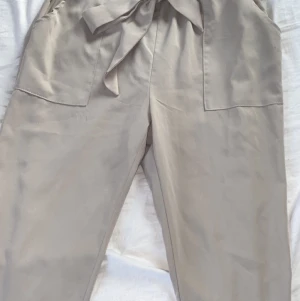 Kostymbyxor - Andvänd två gånger