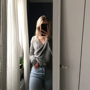 Stickad omlott tröja från ginatricot - Sticks omlott tröja från gina tricot S