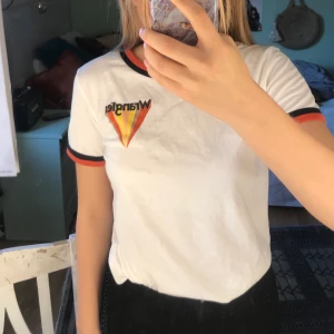 Wrangler t-shirt ✨✨ - Jättefin höstig wrangler t-shirt🍂🍁använd ett fåtal ggr. 