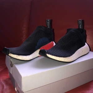 Adidas Boost NMD CS2  - Löjligt sköna! Använda under en säsong, bra skick! 