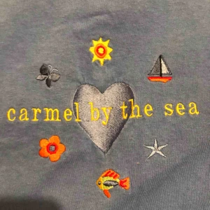  - Snygg oversize t-shirt från 90-talet 👕💎 om man är kortare passar den nog även bra som klänning 👗   