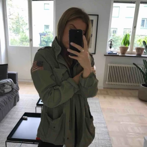  - Ralph Lauren jacka. Knappt använd. Frakt tillkommer :)