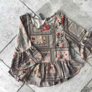  - Köpare står för frakt, men kan även mötas upp!💜