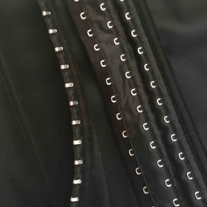  - Waste trainer. Bra skick. Gjord för att att ha på sig hemma. Och ska forma kroppen. Får inte äta med den på eller ha den mer än 4 timmar 💖