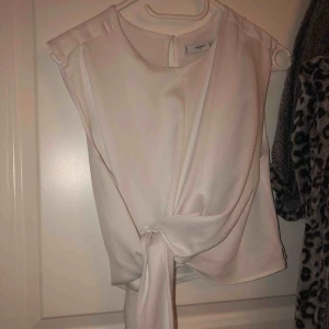 - Topp från Mango ny oanvänd