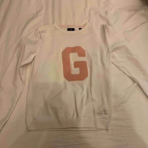  - Jättefin Gant tröja storlek 13-14