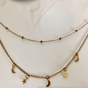  - Söt stjärna måne halsband/choker. Inkl frakt!       Möts upp eller fraktar🌸