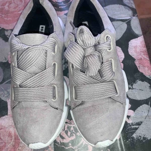  - Skor använda 1 gång!