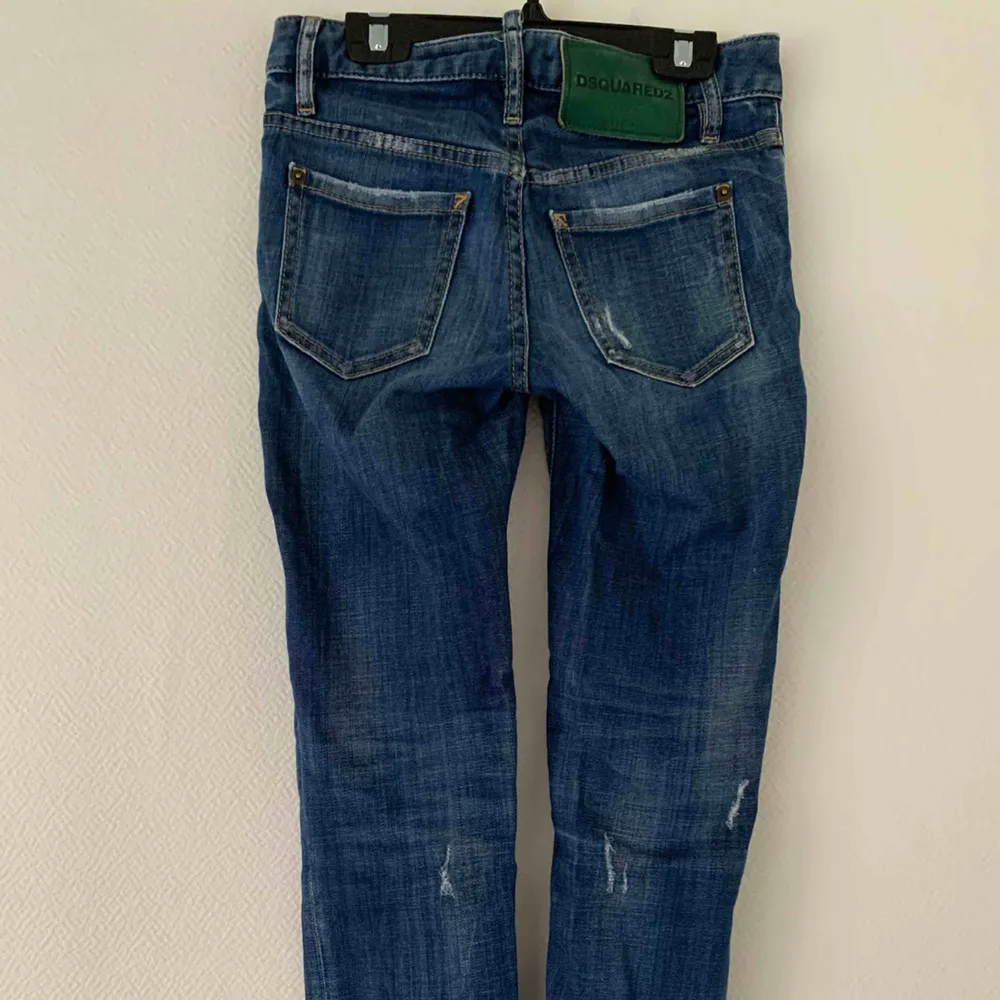 Dsquared2 jeans. Nypris: 5 500kr. Jättefint skick! . Jeans & Byxor.