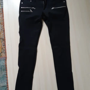 Stretchig byxor - Helt nya