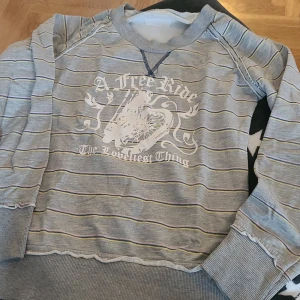 Tröja - Hål och fläckfri