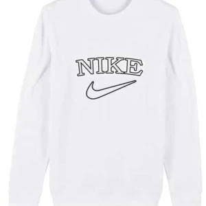 Nike sweatshirt - Vit Nike sweatshirt i storlek M. Köpt secondhand men är i princip i nyskick. Köparen står för frakten!   Högsta bud: 750kr+frakt 