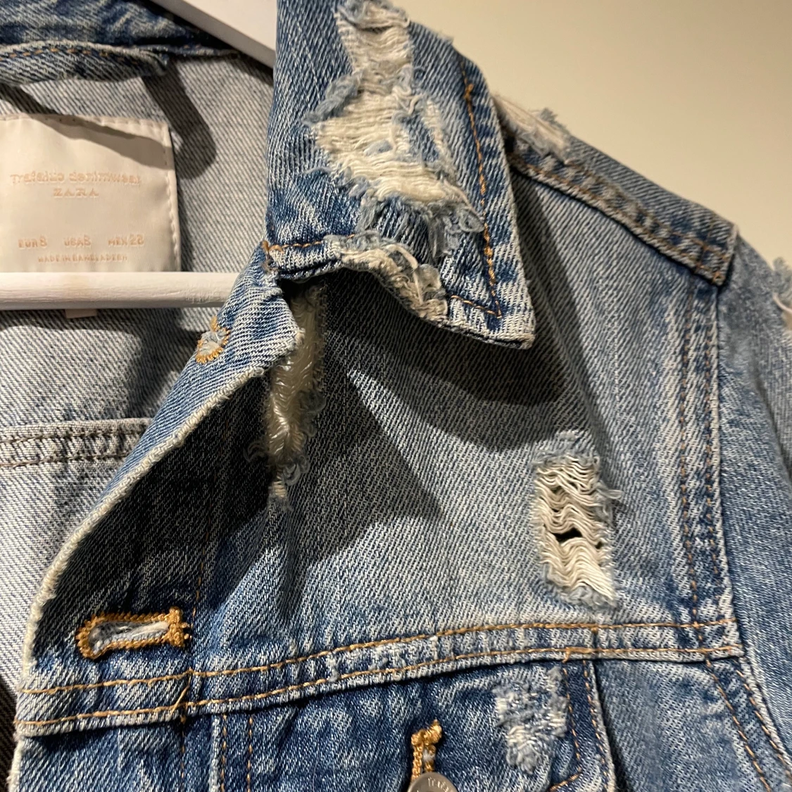 Sliten jeansjacka - 90