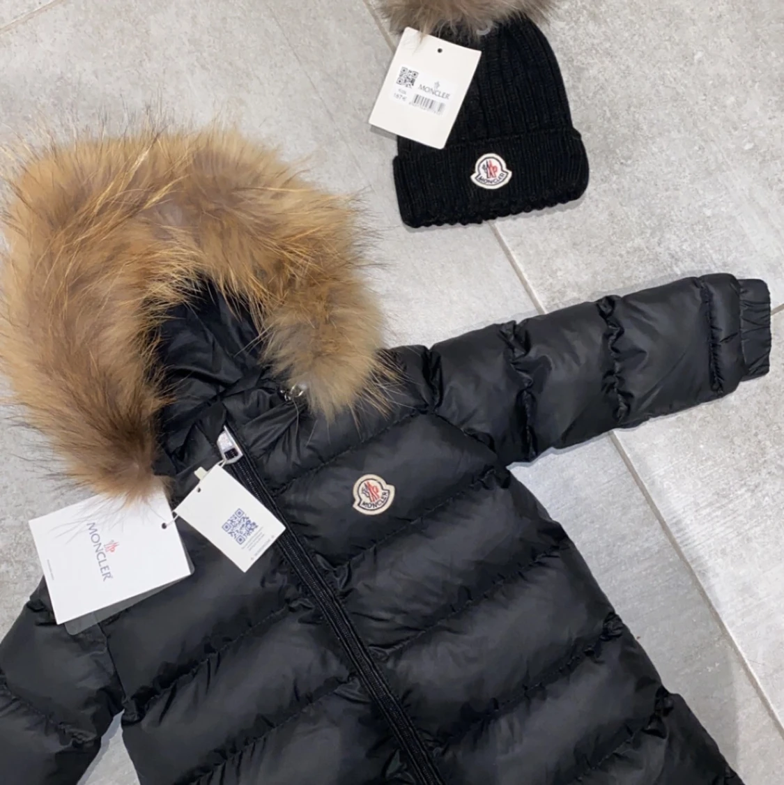 mössa och overall nytt - 90