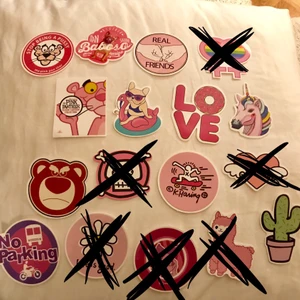 Klistermärken  - Söta klistermärken som jag köpte i NYC 2018 💕 Alla är oanvända o i perfekt skick! Tänker mig typ 2kr per märke eller 20kr för alla! Vill du ha flera så fixar jag paketpris såklart 💓💗✨