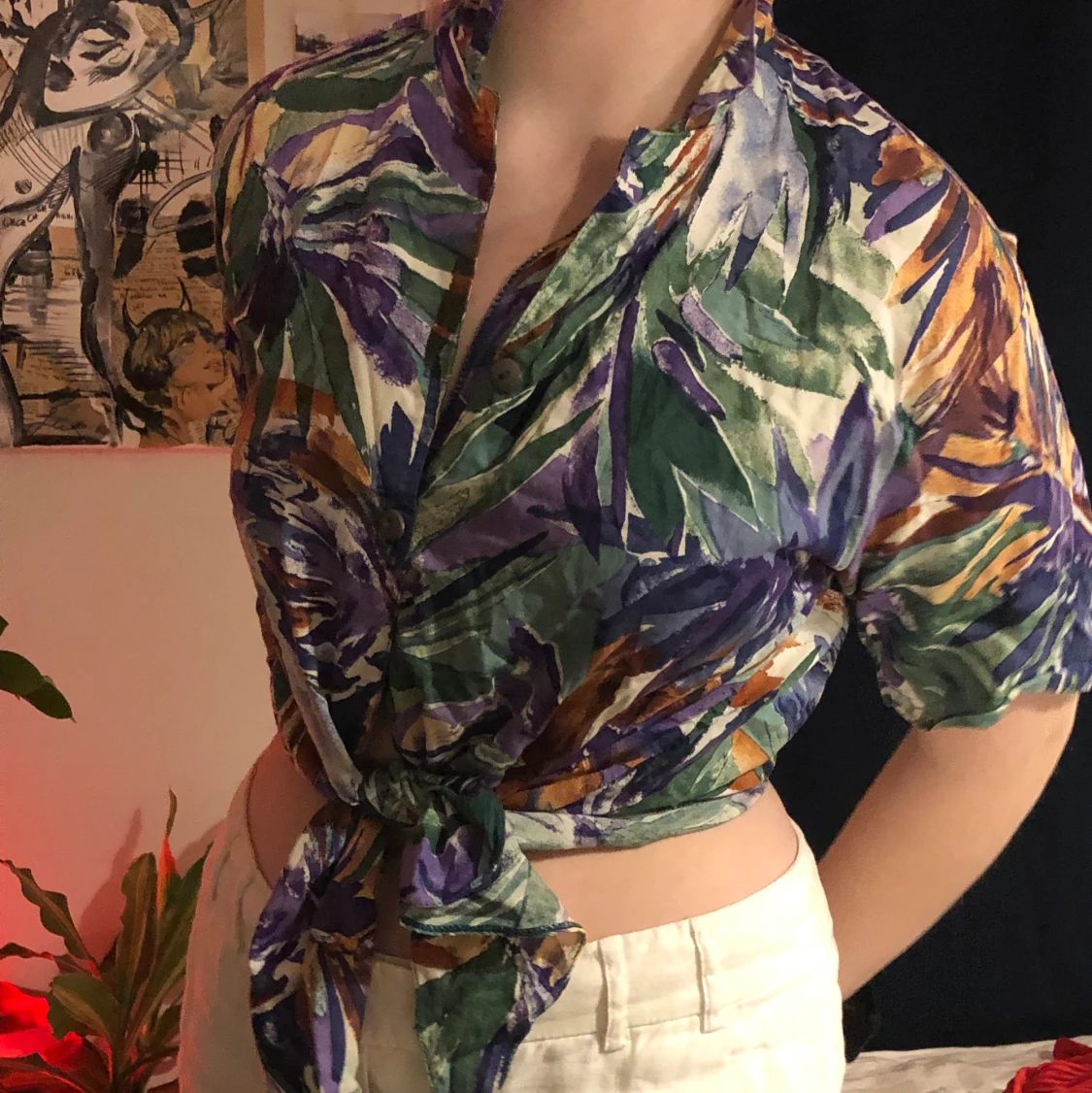 Färgglad knyt skjorta 