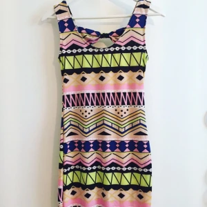  - Snygg klänning perfekt till sommaren.