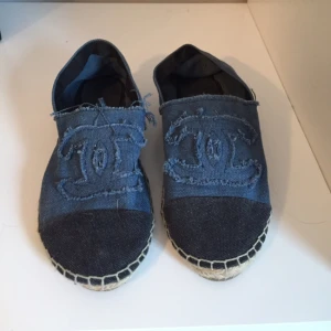  - Chanel espandrillos