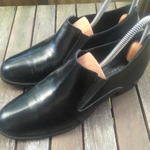  - Kostymskor Dam
Rizzo org. Pris 1300 kr
Inköpta augusti 2015