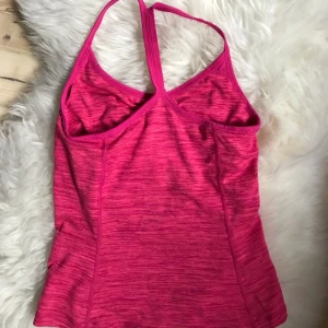  - Säljes då det är lite för litet. Nypris: 399 kr. Fraktpris: 28 kr (eller hämtas i Göteborg)