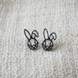  - nra örhängen (material : rodium,nickel)