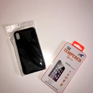 iPhone Glas  - SKALET ÄR SÅLT! Säljer iPhone glas som är till iPhone 7&8.  Helt oanvänd, inte öppnat förpackningen. Då min mamma köpte fel och kunde ej lämna tillbaka !😊