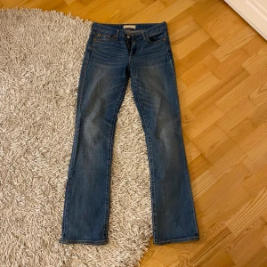 jeans - Jeans från GAP, köpta för ca 700kr. Skriv privat om du vill ha fler bilder